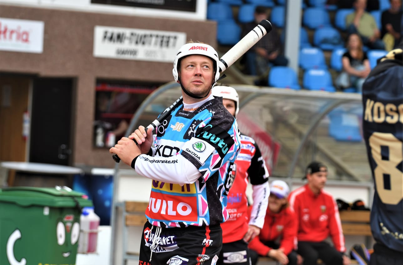 Koskenkorvan Urheilijoiden Jere Dahlström löi ensimmäisenä pelaajan Superpesiksen historiassa 1500 juoksua.