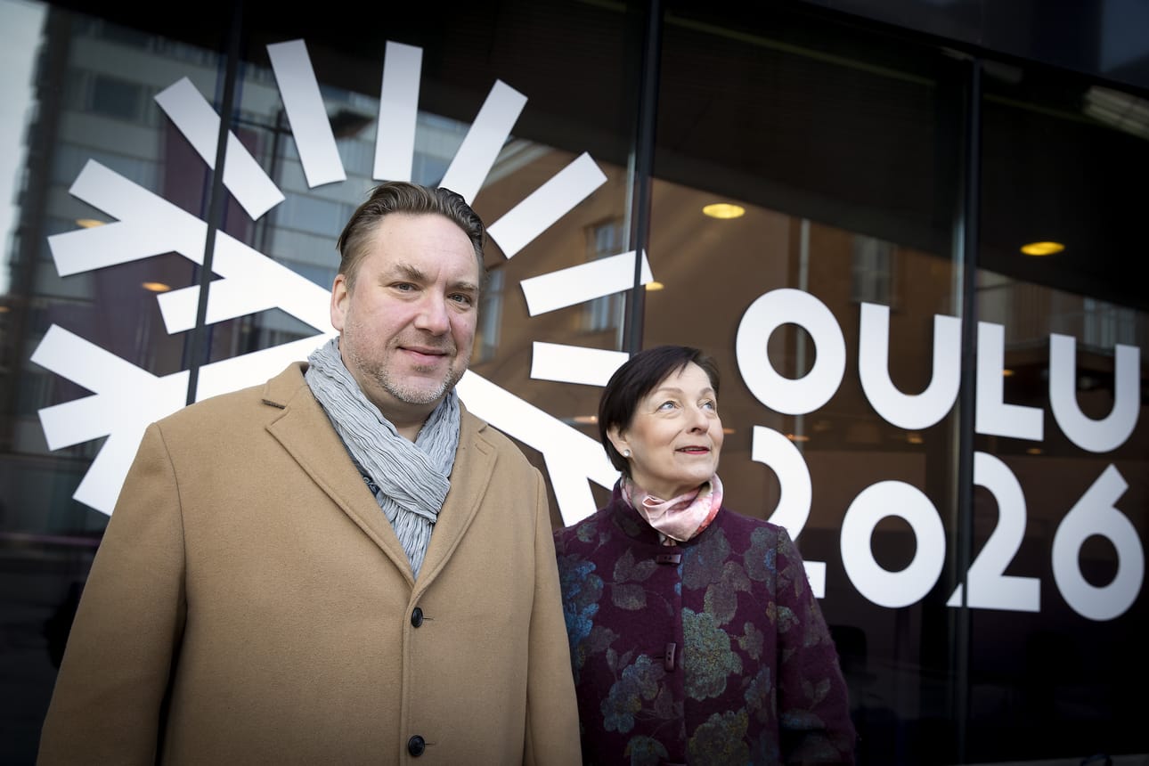 Oulu2026-kulttuuripääkaupunkihankkeen ohjelmajohtaja Samu Forsblom ja hankejohtaja Pia Rantala-Korhonen.