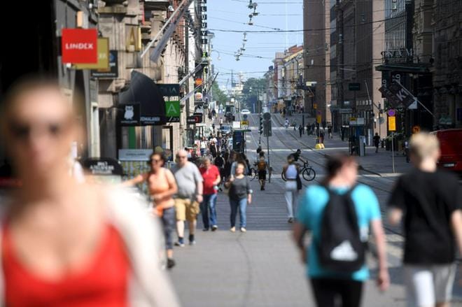 Hallitus kokoontuu neuvottelemaan koronastrategian päivittämisestä. Kuva: Lehtikuva / Silja-Riikka Seppälä
