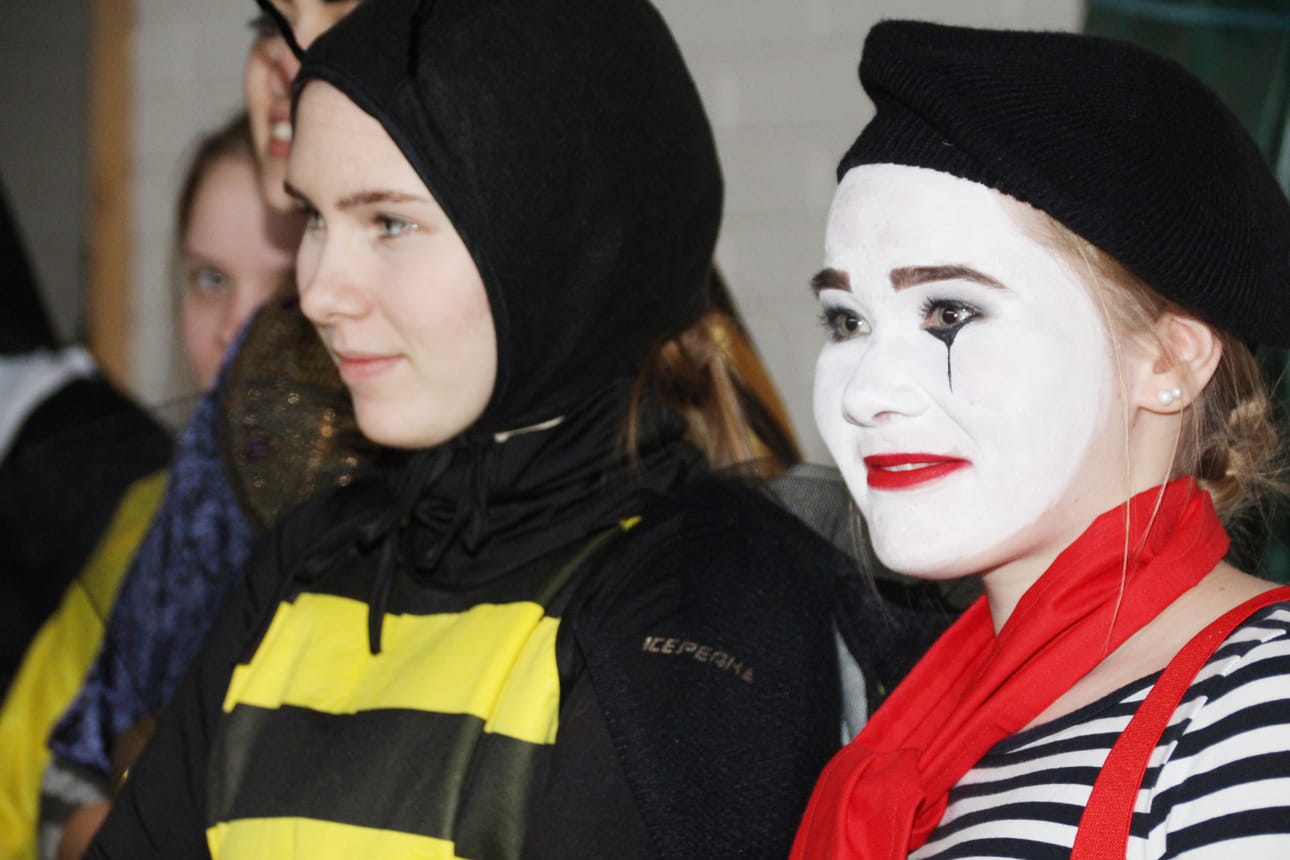 Pörriäinen ja Pierrot. Kuva Kirsi Junttila