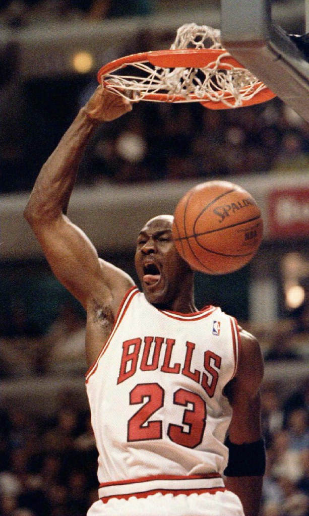 NBA-suuruus Michael Jordanin pelipaita myytiin yli 10 miljoonan dollarin ennätyshintaan