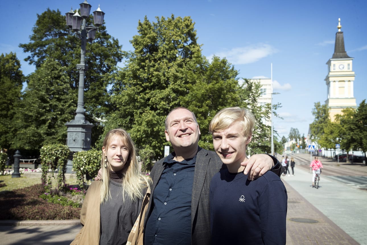 Niina, Marko ja Kristian Kampman konsertoivat tiistaina Oulun tuomiokirkossa.