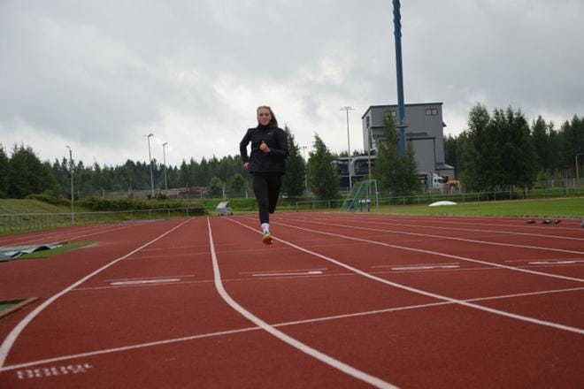 Eerika Koivuniemelle kesä on ollut tuloksekas. Nuori juoksija teki Kalevan kisoissa oman ennätyksensä. KUVA: OUTI RANTALA