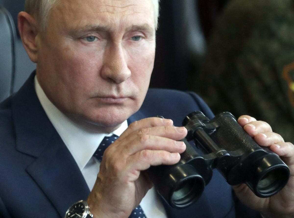 Putin sanoi Venäjän reagoivan raskaasti "epäystävällisiin" toimiin. Lehtikuva/AFP