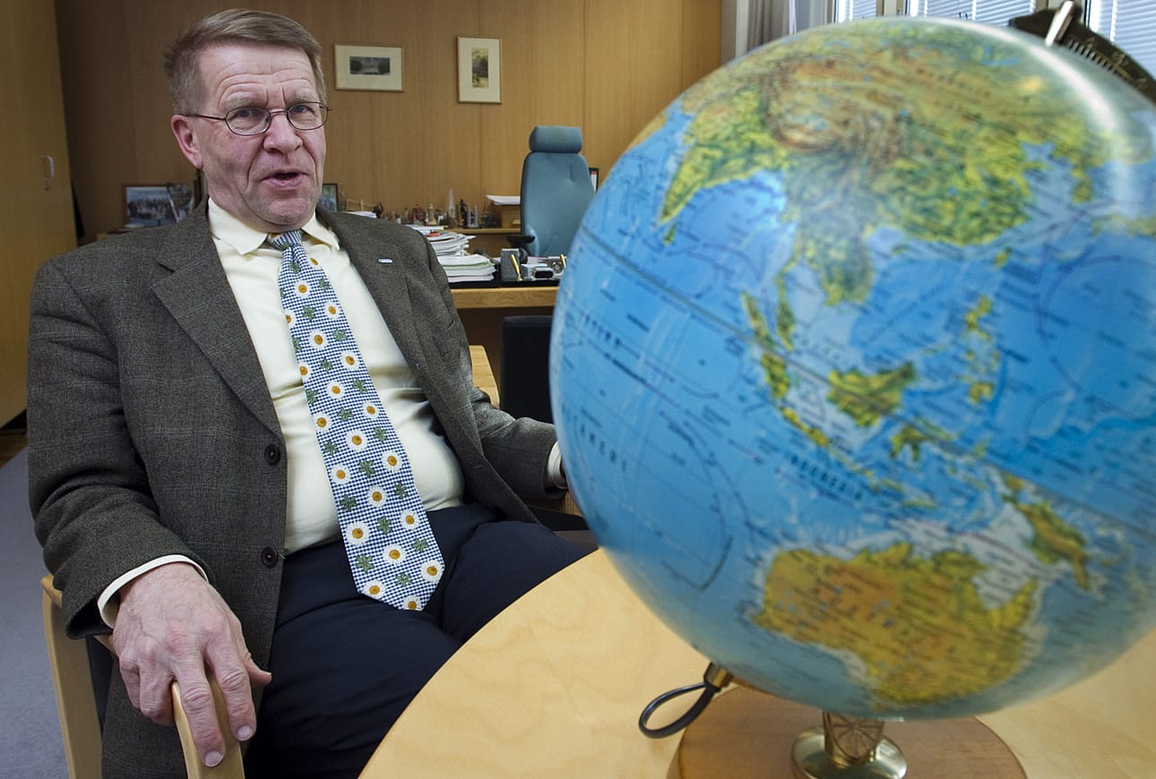 ”Ratkaisulla ei ole kiire, joten ei ole mitään järkeä käydä tätä keskustelua nyt. ”, STUKista äskettäin eläköitynyt Laaksonen laukoo.
