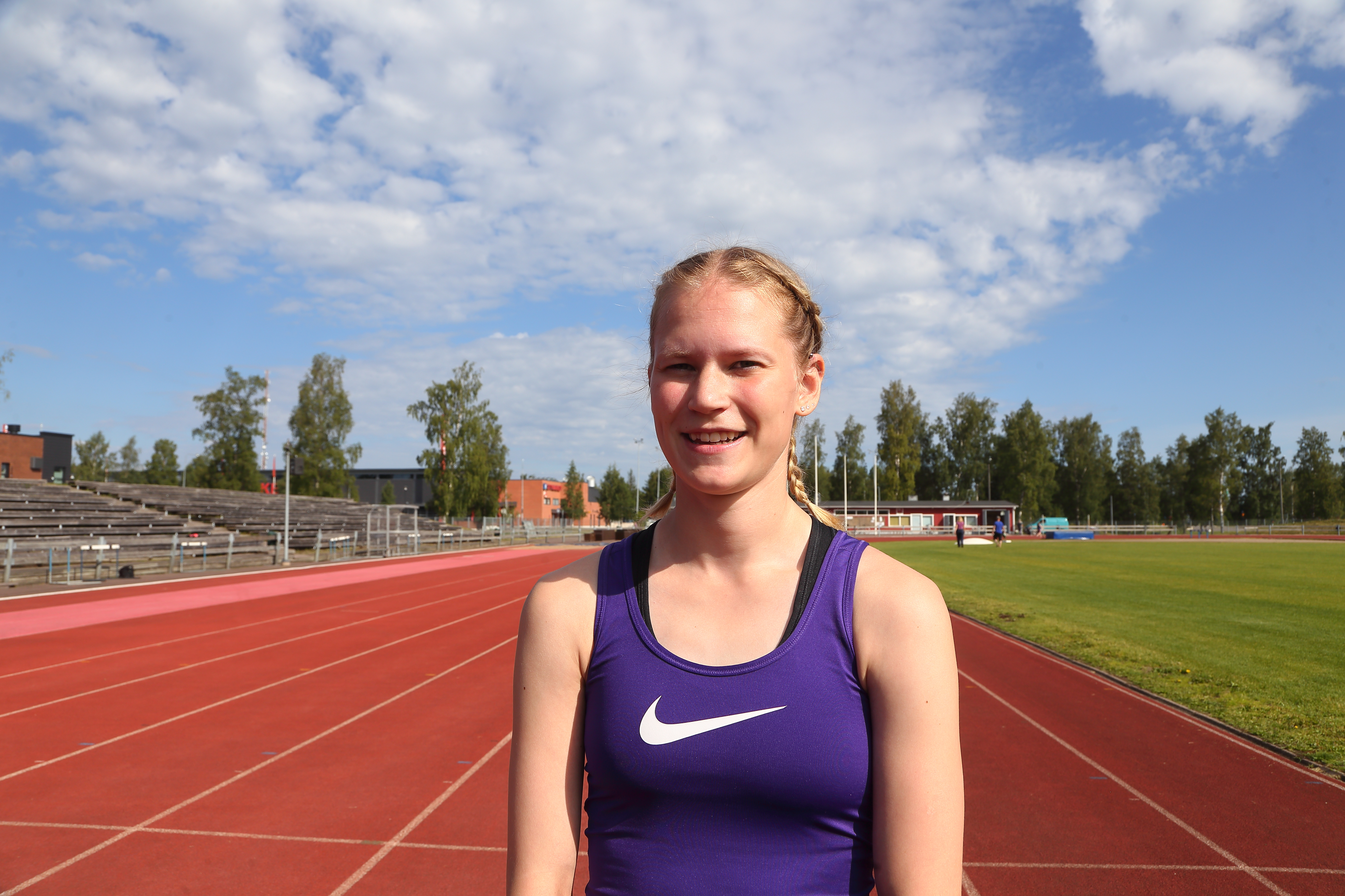 Eveliina Bogdanoff kuuluu urheilijaperheeseen. Sisko Karoliina on ehtinyt treenaamaan töiden takia vähemmän tänä kesänä.