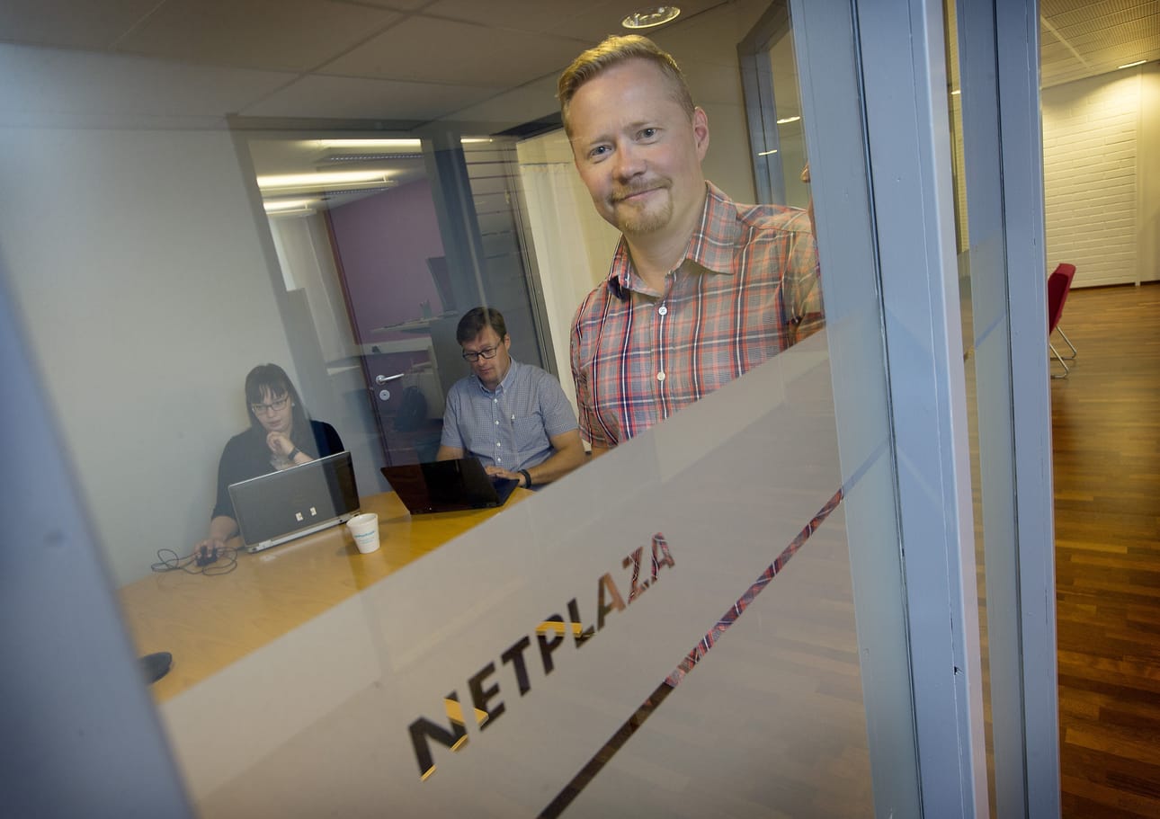 Toimitusjohtaja Tommi Linnan mukaan Netplaza laajentaa toimintaansa uusille alueille Suomessa.