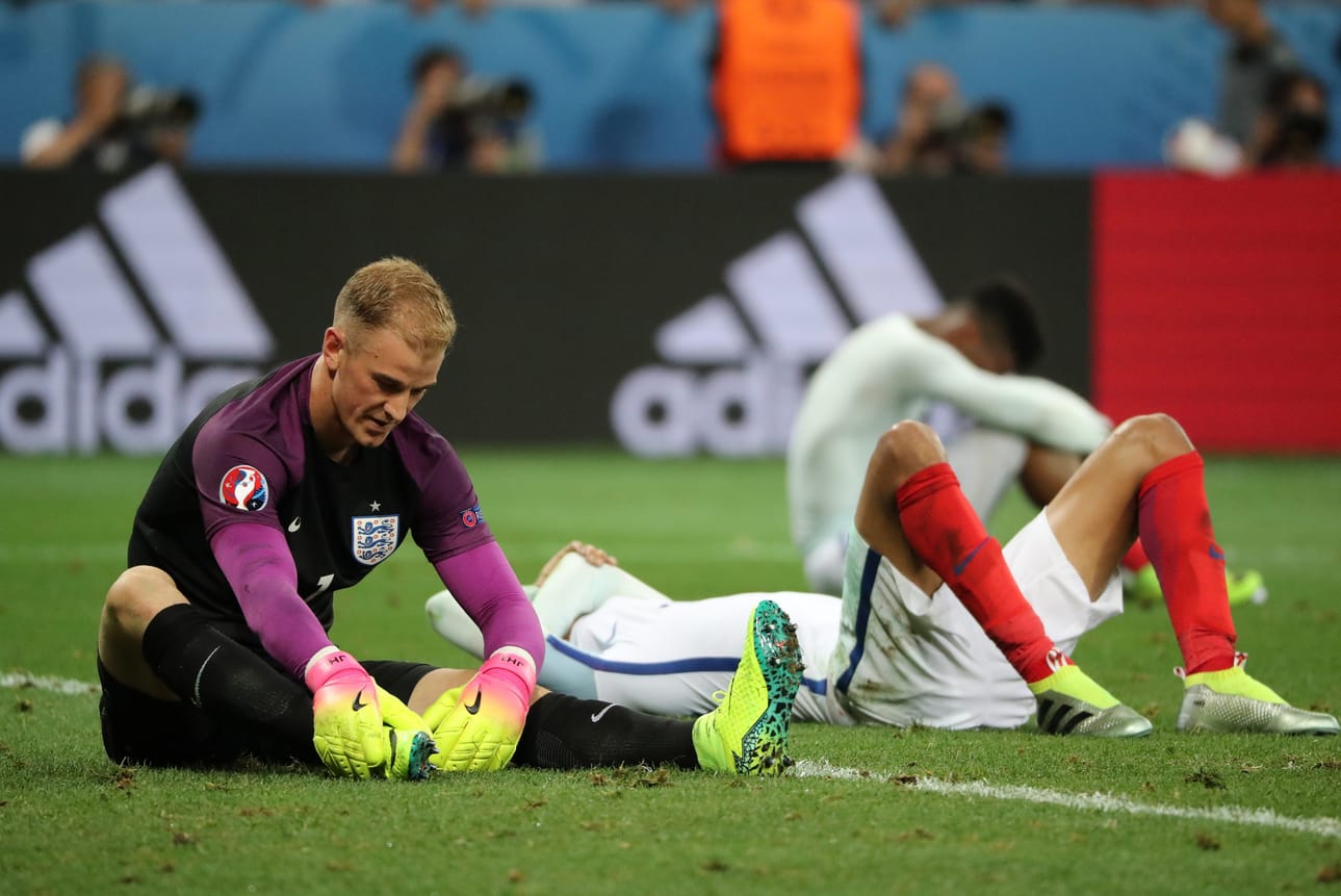 Englannin maalivahti Joe Hart tappion jälkeen.