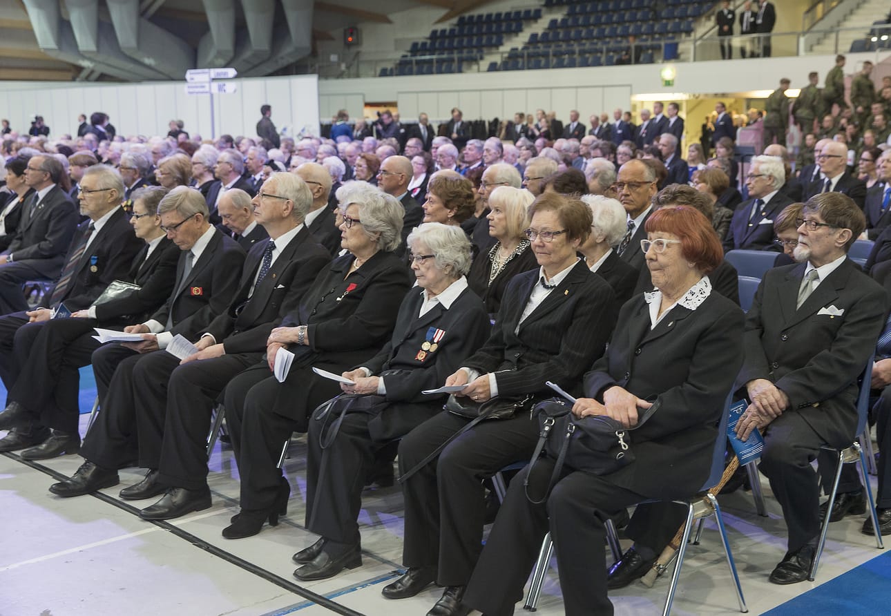 Kansallisen veteraanipäivän pääjuhlaa vietettiin Ouluhallissa keskiviikkona.