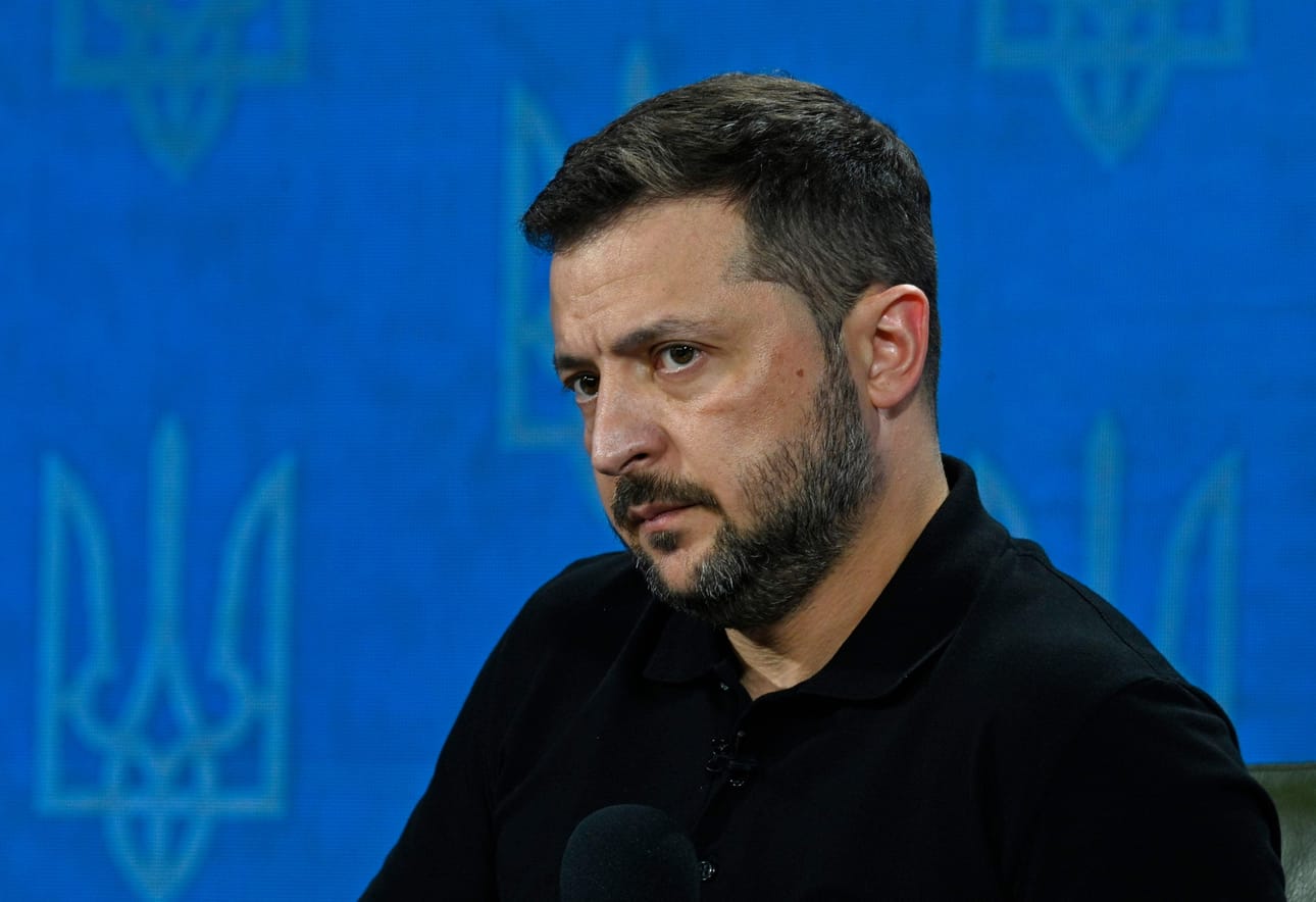 Presidentti Volodymyr Zelenskyin mukaan Ukrainassa kymmeniä ihmisiä on kuollut Venäjän ohjusiskussa Pultavaan maan keskiosassa. LEHTIKUVA/AFP