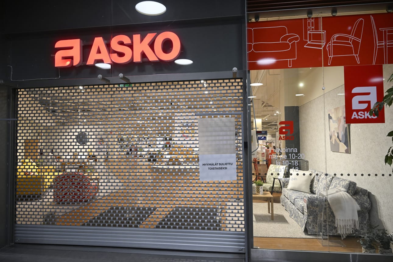 Lähes 20 000 asiakkaan tilaukset ovat jääneet jumiin Askon ja Sotkan konkurssin myötä.