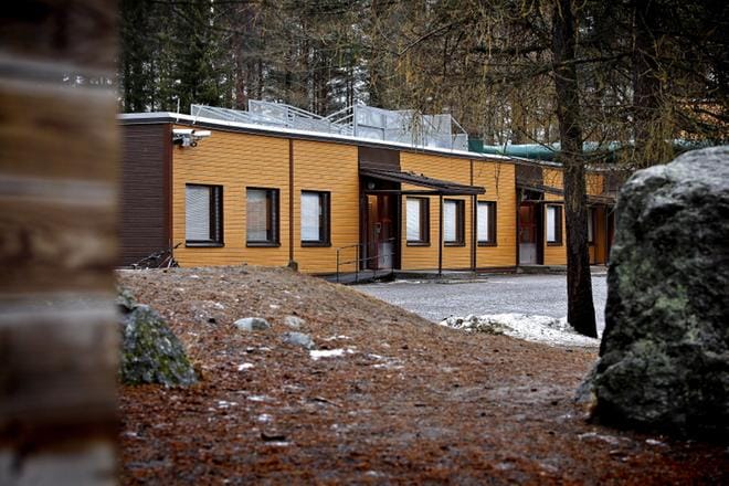 Vanhan Vaasan koulua on paikkailtu monta kertaa vuosien varrella, Miapetra Kumpula-Natri muistutti.