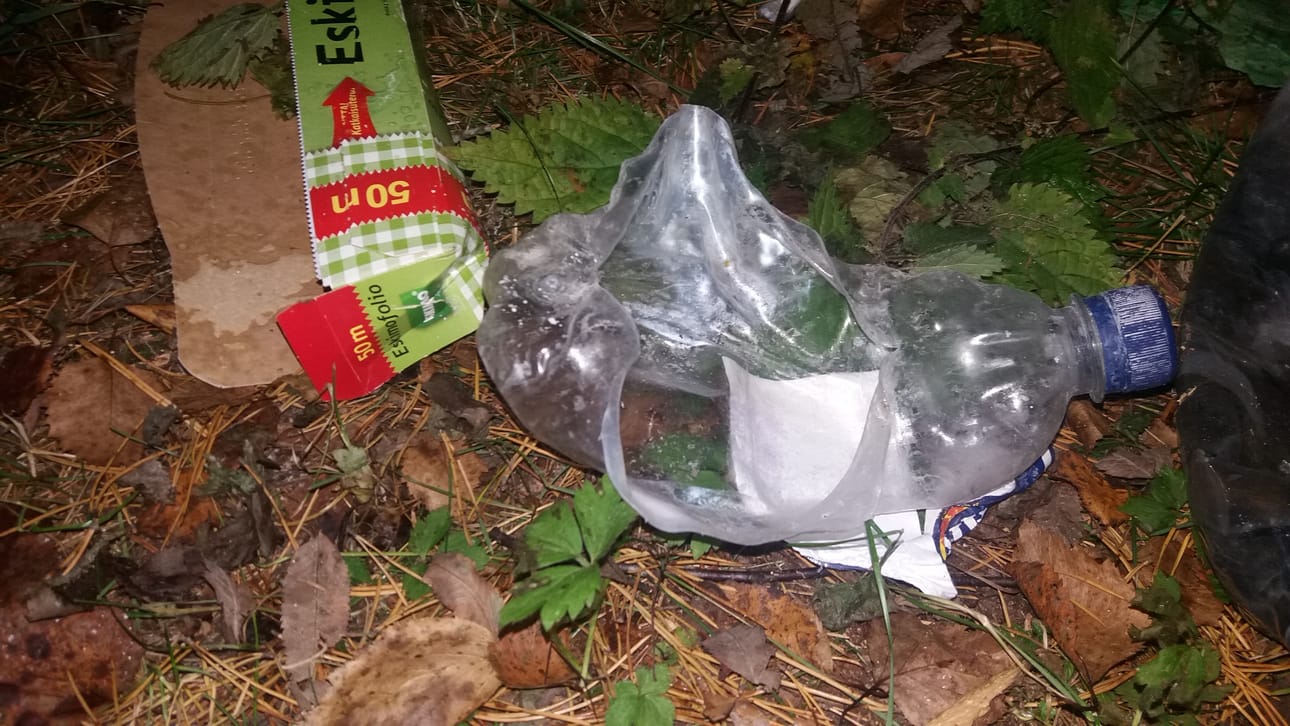 Räjähtäneet putkenavaajapommit löytyivät Kempeleen Kurikkahaantien läheiseltä metsäpolulta.