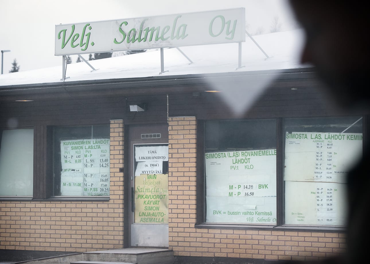 Bussiyhtiö Veljekset Salmela liikennöi esimerkiksi Oulun ja Kemin väliä.