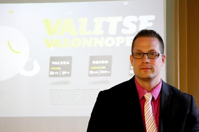 Alajärven puhelinosuuskunnan toimitusjohtaja Toni Harjula on tyytyväinen Traficomin päätökseen. Arkistokuva.