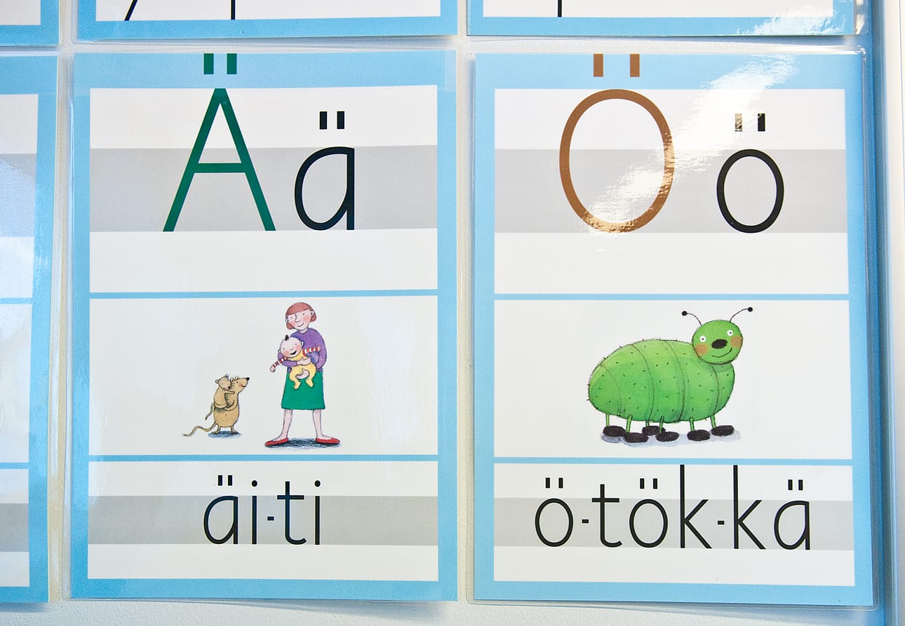 Suomalaislapset ovat lukutaidossa maailman huippua.