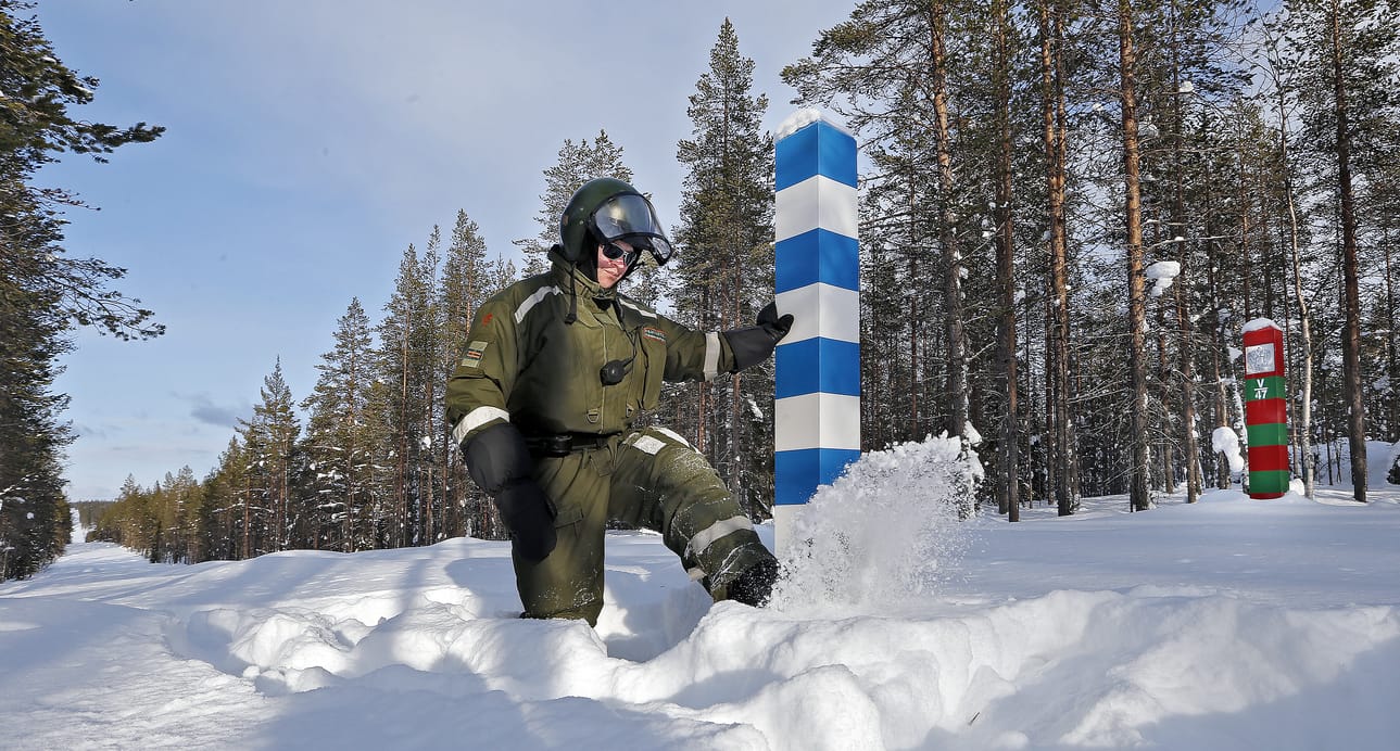 Maanantaina vietetään Rajavartiolaitoksen vuosipäivää, jolloin ylennetään ja palkitaan rajavartioston työntekijöitä.