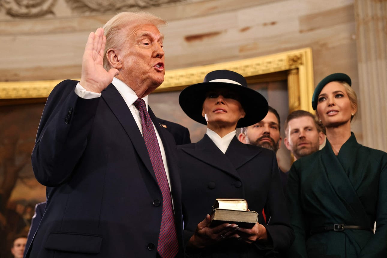Donald Trump on ollut vallassa nyt kolme kuukautta. Trump on sinä aikana myllertänyt Yhdysvaltojen hallintoa ja oikeusjärjestelmää, rapauttanut liittolaissuhteita ja aloittanut kauppasotia.