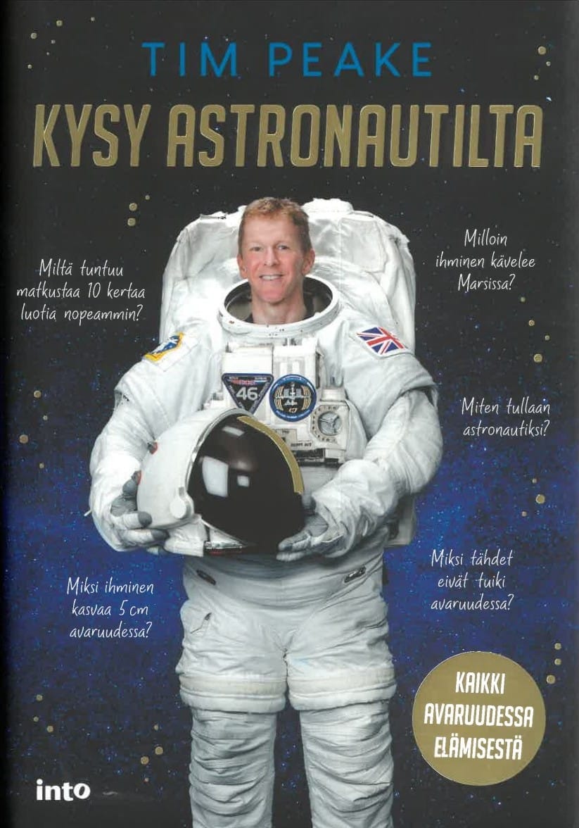 Kysy astronautilta -teoksessa on 296 sivua, joista 16 on kuvasivuja. Teoksen kannessa on astronautti Tim Peake itse.