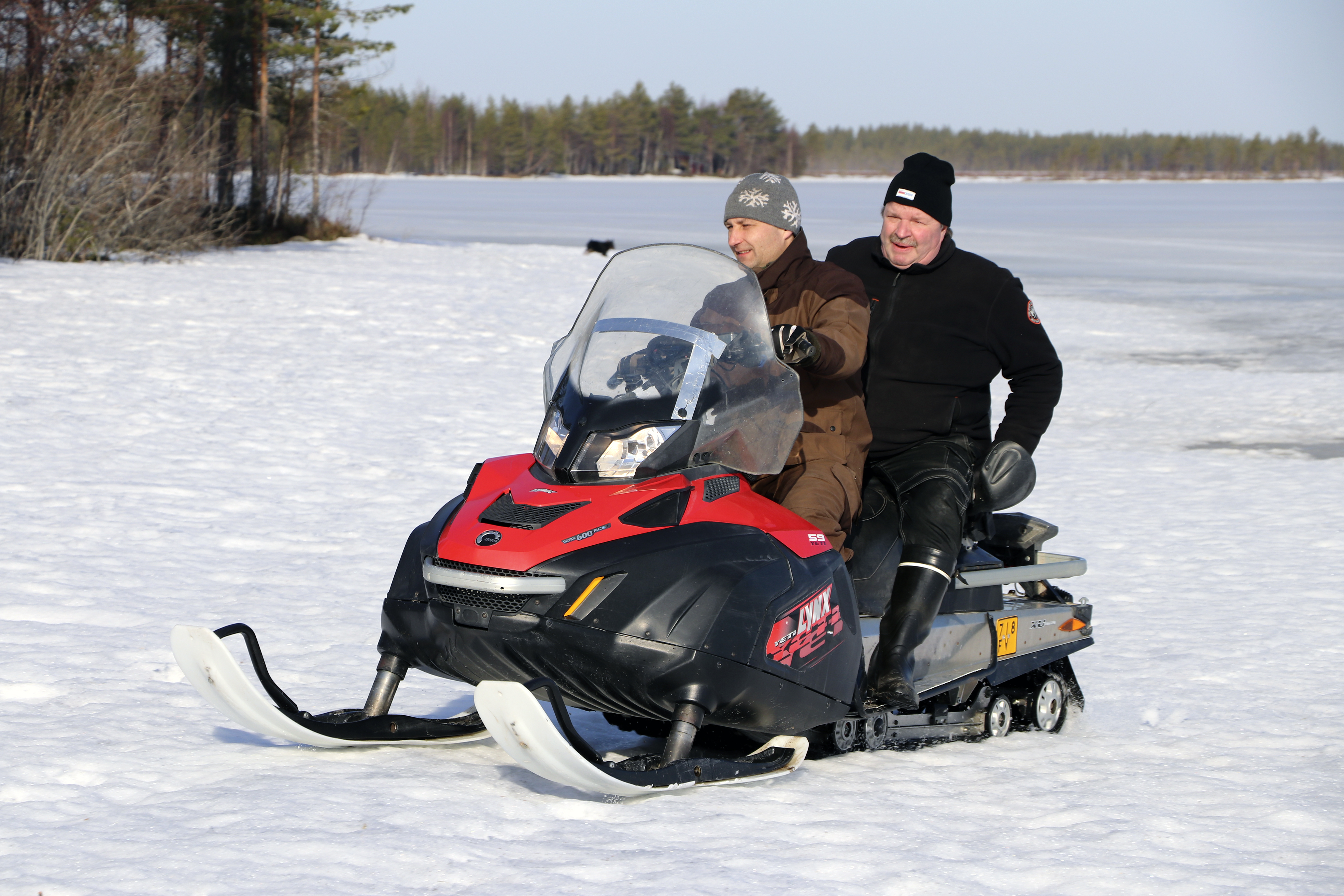 Kelkalla pönttöapajille.