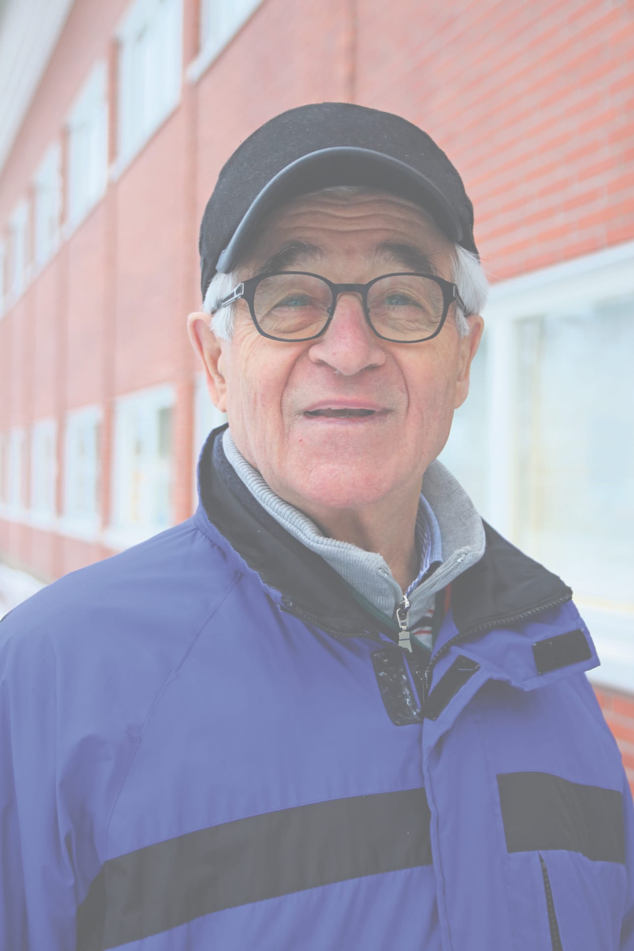 Oiva, 77 ”Hyvältä tietenkin vaikuttaa. Vähän sekavaa tosin on eikä tahdo aina löytää oikeaan paikkaan. Uusi on aina uutta. Palvelut toimivat erittäin hyvin.”