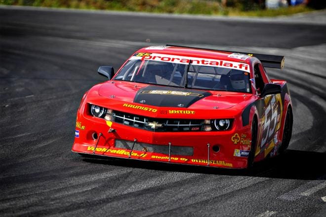 Antti Punkari näytti vauhtiaan viime kesänä Vauhtiajojen V8 Thunder cars Cup -luokassa. ARKISTOKUVA: TOMI KOSONEN