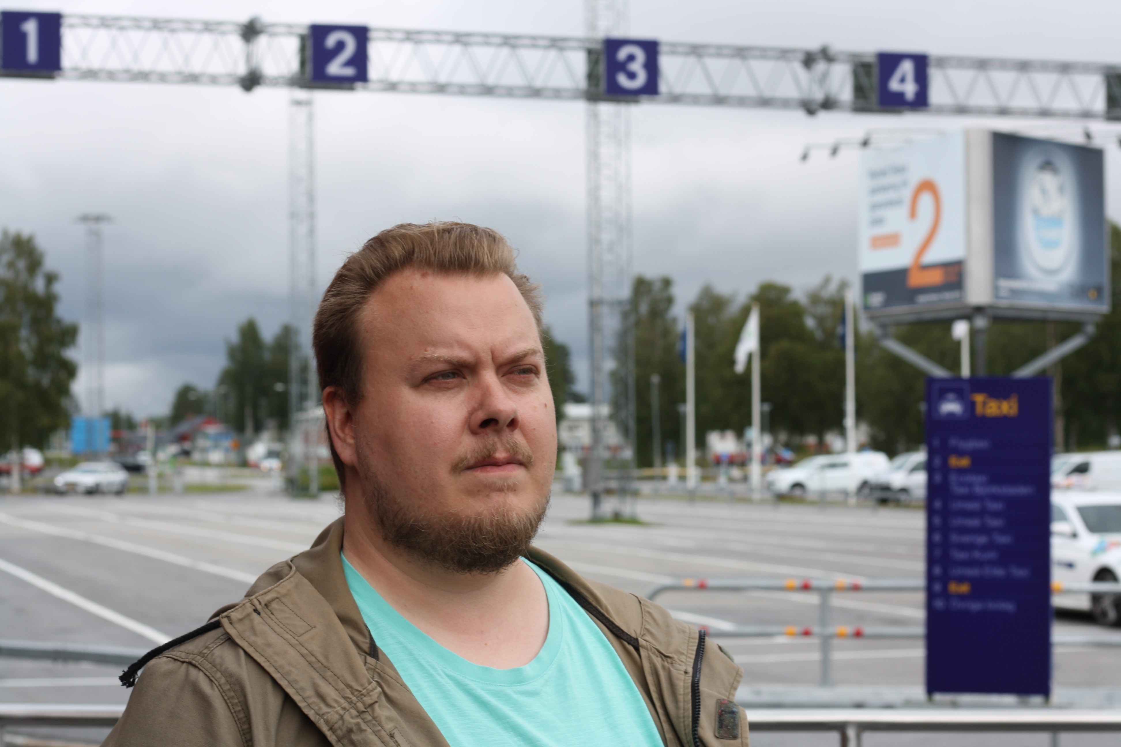 Anders Agdahlin mukaan moni Uumajan seudulla asuva tuntee jonkun onnettomuuden uhreista, koska yhteisö on niin pieni.