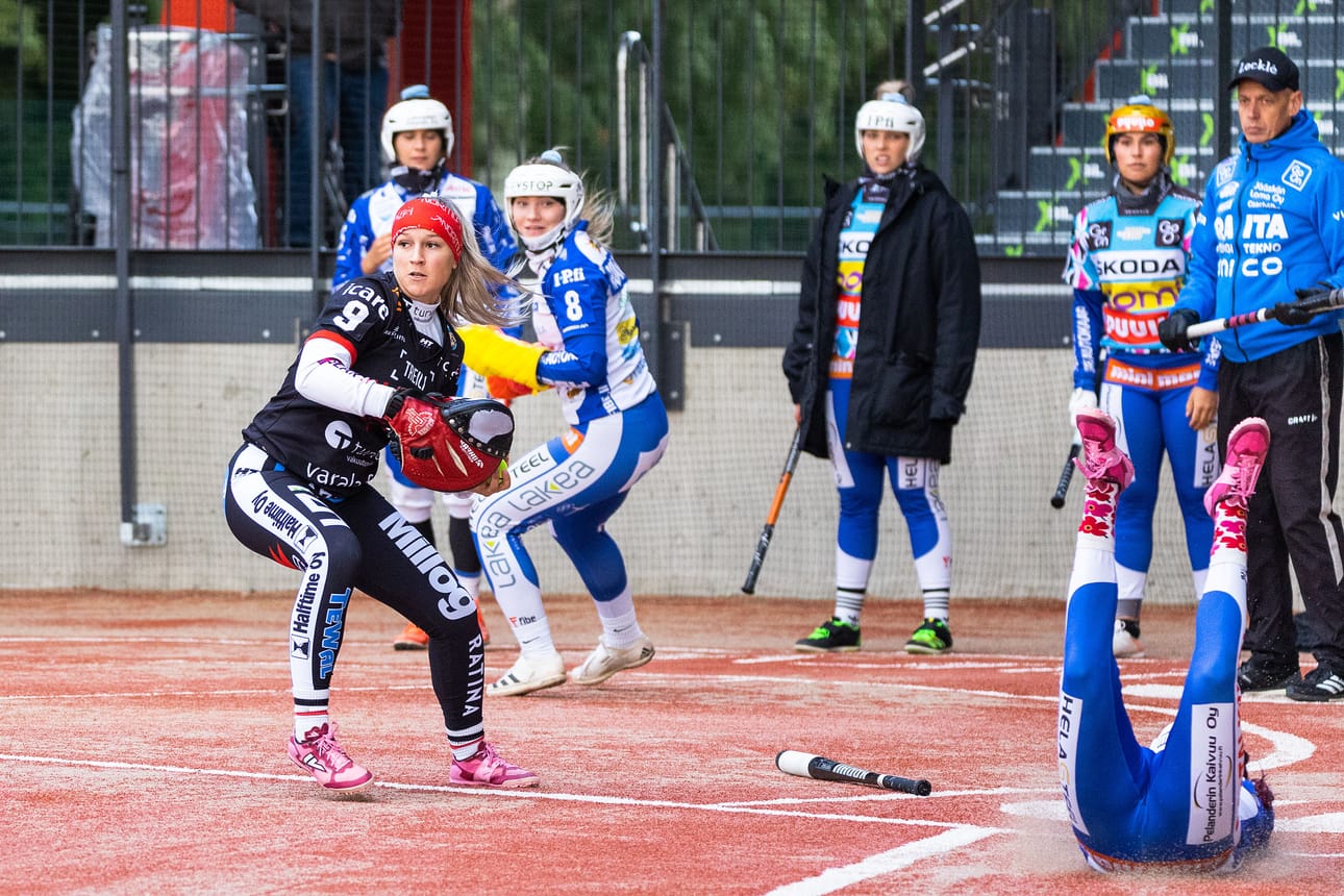 Manse PP:n lukkari Jasmin Andreasen antoi keskiviikkona Virkiälle kaksi juoksua vapaataipaleilla. Kotijoukkue kuitenkin voitti ottelun ja Virkiän on löydettävä lauantaina kotikentällään voittosävel tai finaalihaaveet kariutuvat.