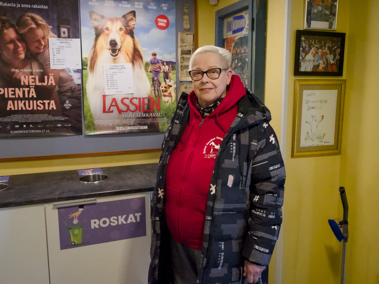 Paula Kauppinen-Suikki olisi katsonut Lassien uuden seikkailun mieluummin alkuperäisillä äänillä, sillä suomenkielinen dubbaus ei vakuuttanut.