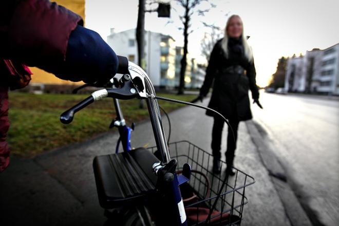 Esimerkiksi Lapualla vanhuksia koskevat huoli-ilmoitukset tulevat pääosin ambulanssista, sosiaalipäivystyksestä tai poliisilta. Yksityishenkilöiltä ilmoituksia tulee vähän. ARKISTOKUVA: TOMI KOSONEN