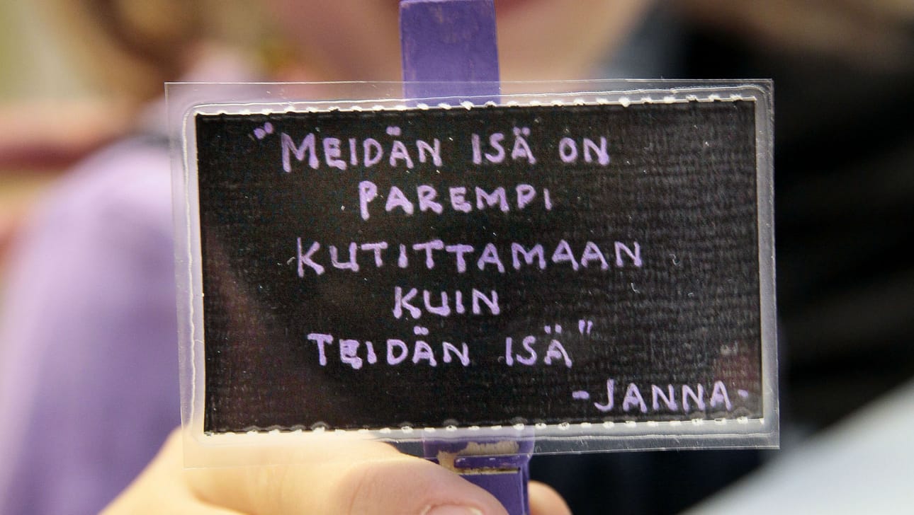 Isänpäivää vietetään tänään sunnuntaina.