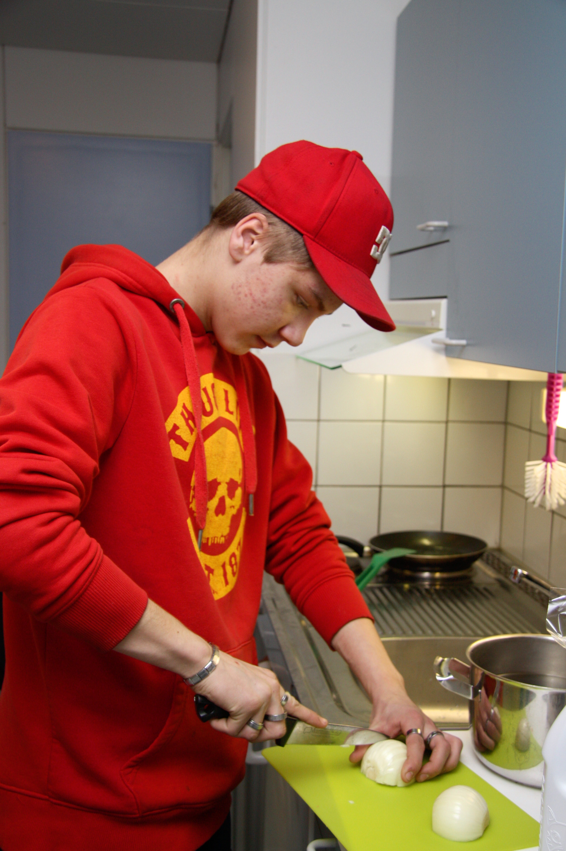 Patrick Kalliokoski (vas.) ja Kalle Aittakumpu ovat jo kokeneita kokkeja.