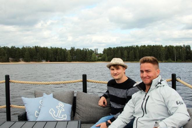 Saunalautan kyydissä pääsee ihailemaan Etelä-Pohjanmaan Rivieraa. KUVAT: TIIA ETELÄMÄKI
