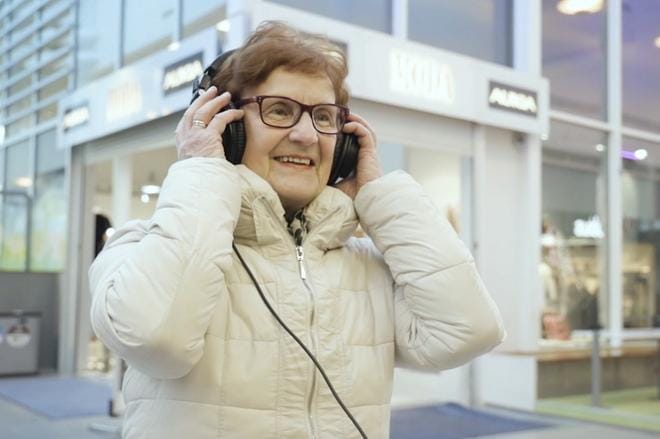 Seinäjokelainen Raija Alasalmi jättäisi kappaleen nuoremmille. KUVA: ALEKSI MÄKINEN