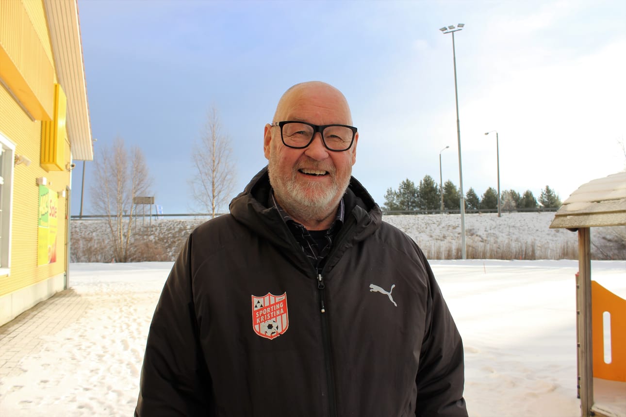 Kristiinalainen Olli Råtts pelasi jalkapalloilussa maalivahtina.