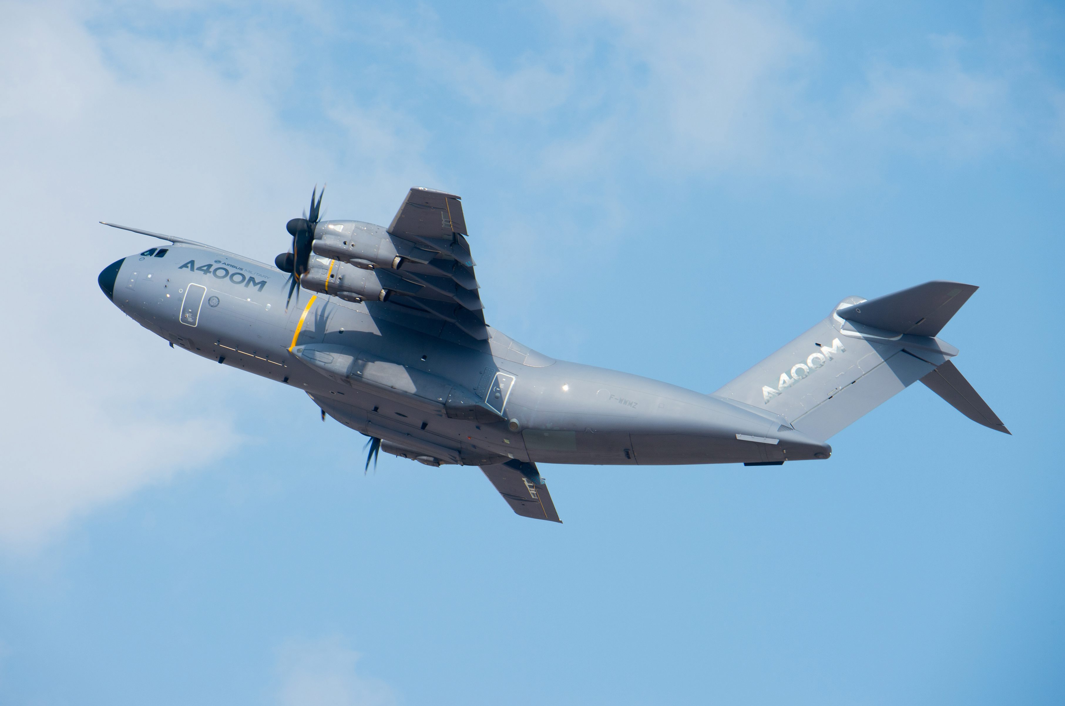 Maahan syöksyneen koneen kerrotaan olevan kuvassa näkyvän lentokoneen kaltainen Airbus A400M. Arkistokuva.