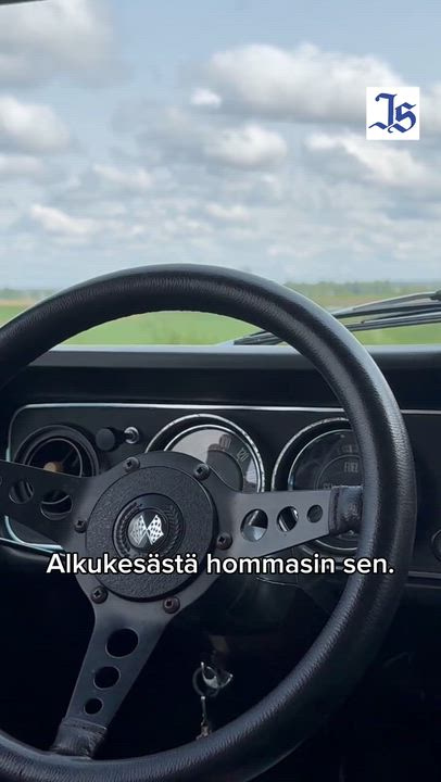 Minä ja menopelini: Turkoosi Ford Cortina on iloinen väripilkku Jurvan maanteillä