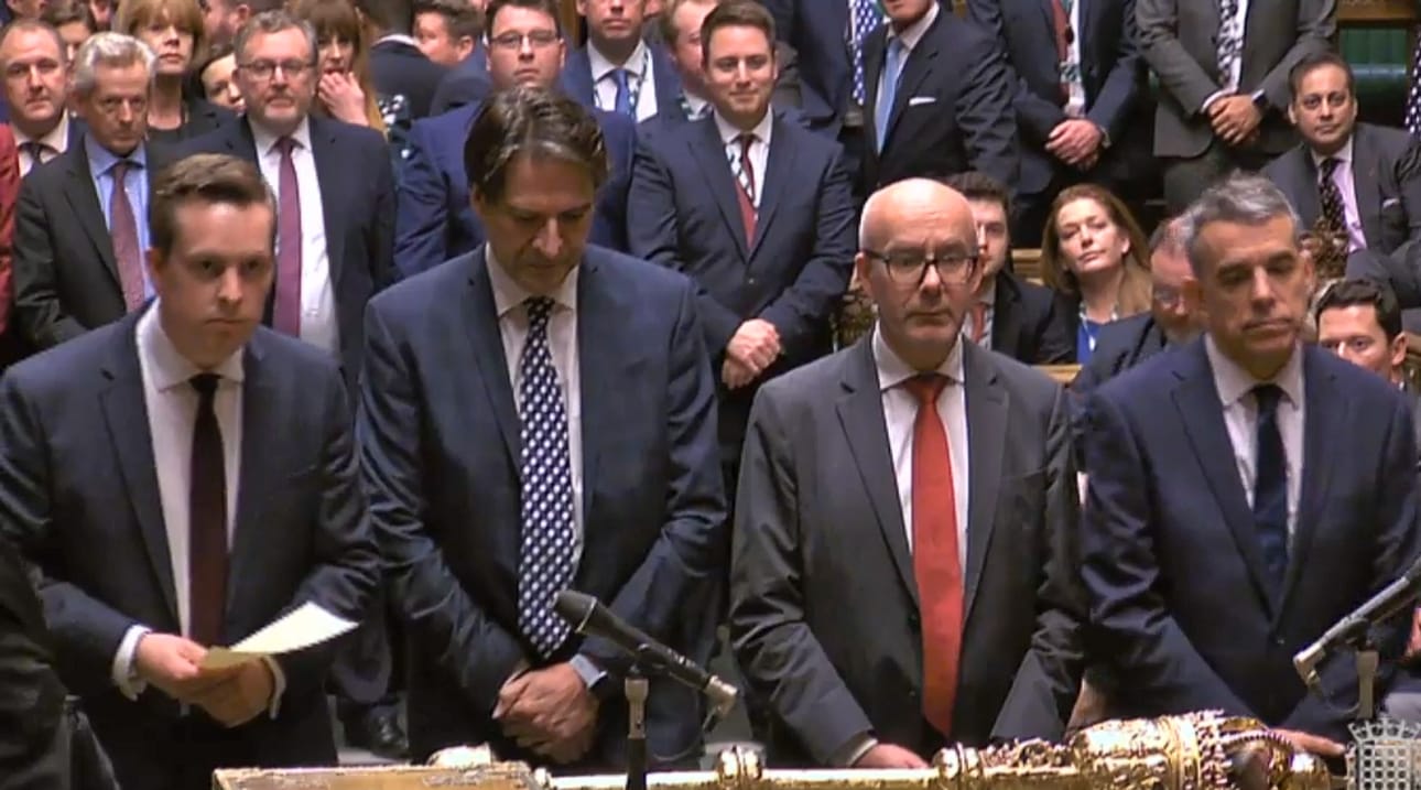 Britannian alahuone hyväksyi torstaina toisessa käsittelyssä brexit-sopimuksen, jonka nojalla maan on mahdollista lähteä Euroopan unionista sopimuksella 31. tammikuuta, uutisoi Reuters. Kuva torstain istunnosta.