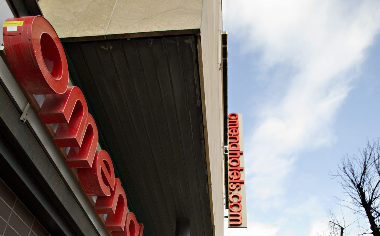 Omenahotellin paikalla avaa ovensa Forenomin huoneistohotelli.