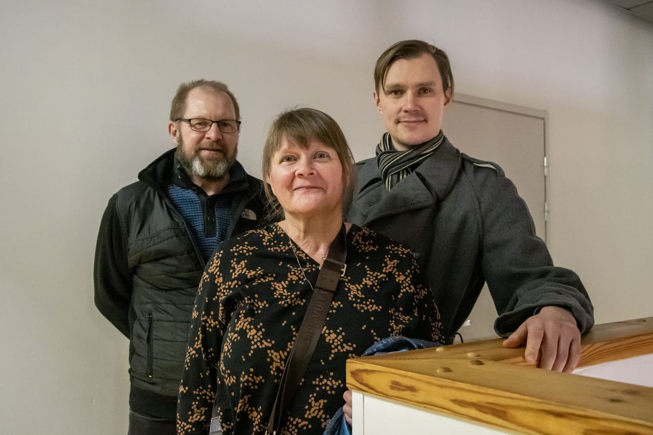 Heikki Putula ja Merja Jumisko-Putula siirtävät maatilansa hiljalleen poikansa Joel Putulan omistukseen. Sukupolvenvaihdos tuo mukanaan monia muutoksia.