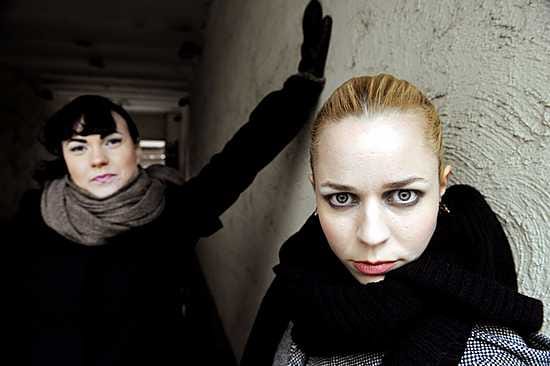 Paula Vesala ja Mira Luoti (vas.) kuvattiin keskiviikkona Helsingissä.