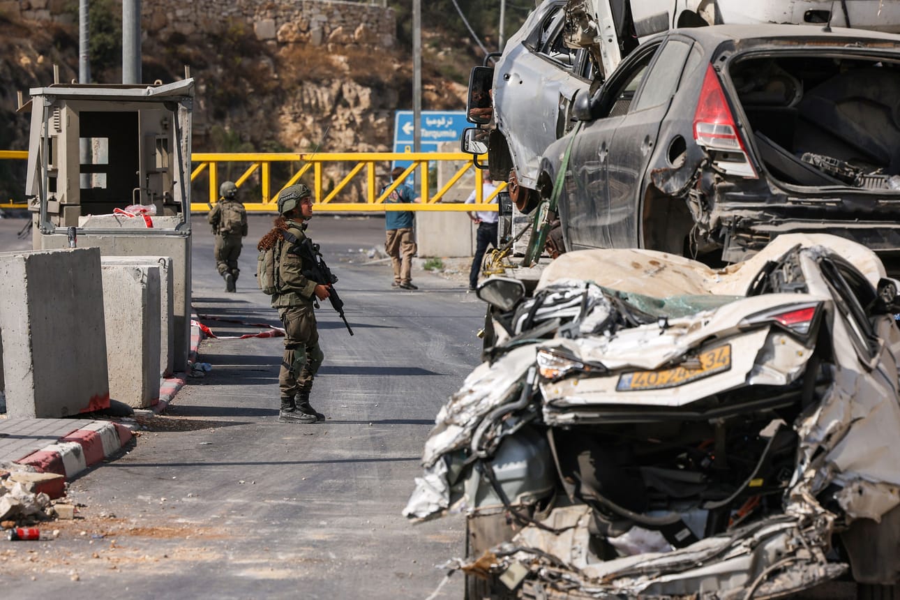 Israelin joukot tunkeutuivat lauantaina Hebronin kaupunkiin ja ajoivat kodeistaan noin 250 perhettä, osan heistä keskellä yötä.