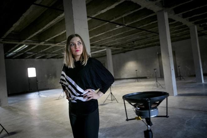 Laura Gustafsson on toinen Siat-näyttelyn taiteilijoista. KUVA: JAAKKO ELENIUS