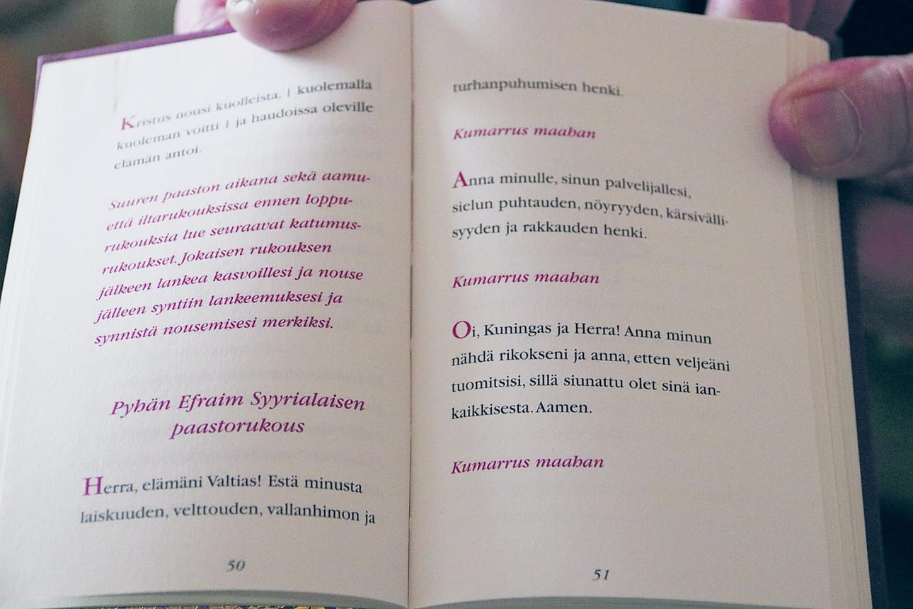 Rukouskirja kuuluu paastoon.