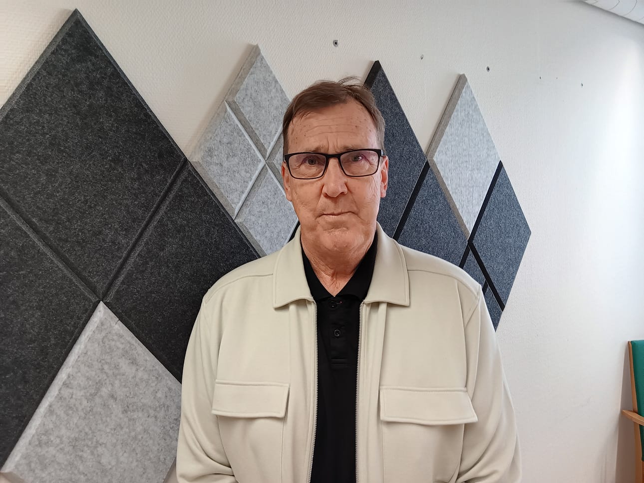 Kari Kallio oli pitkään täysin sivussa pesäpallokuvioista, mutta seuraa nykyään Mansen otteita televisiosta.
