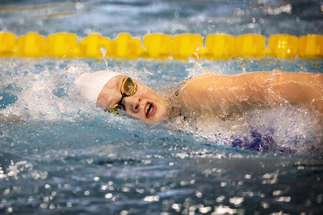 Vaasan Uimaseuran 15-vuotias Fia Stenman on ollut mainiossa vireessä lyhyen radan SM-uinneissa. Arkistokuva.