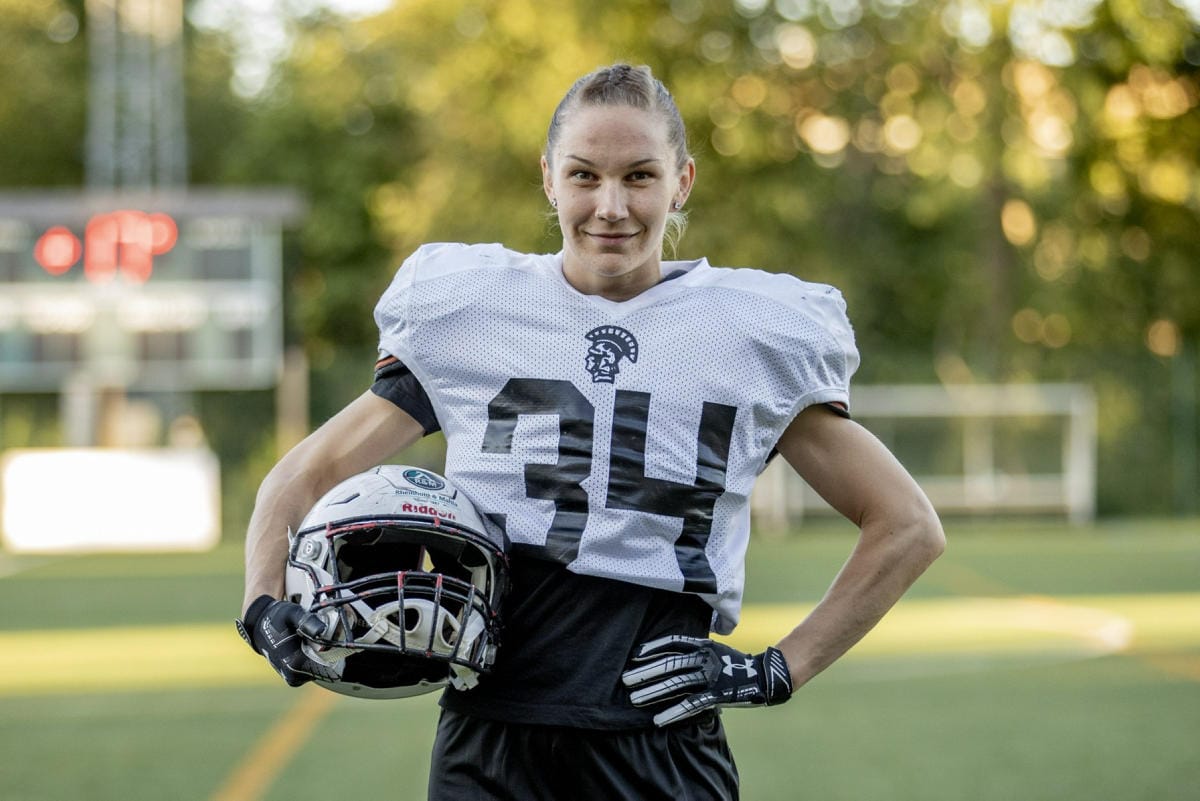 Lauantaina Vantaalla alkavat amerikkalaisen jalkapallon MM-kisat ovat Hilkka Rahkoselle kolmannet, ja maajoukkuepaidassa hän on esiintynyt kuudesti. LEHTIKUVA / Roni Lehti