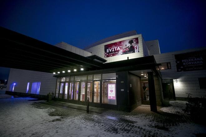 Teattereiden vuosi alkaa esitystauolla. Kuva: Jaakko Elenius.