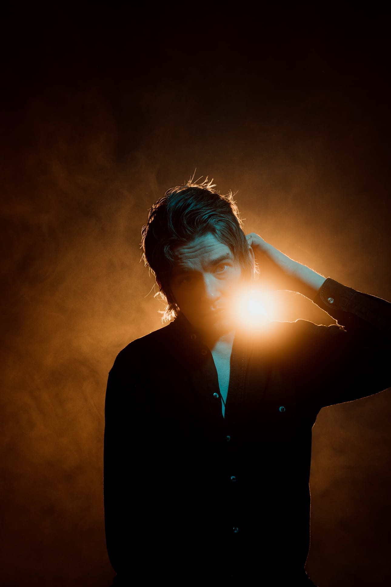 Markus Perttula, 39, on Seinäjoella syntynyt laulaja-lauluntekijä, jonka uusin albumi kantaa nimeä Kun meri nousi yllemme.