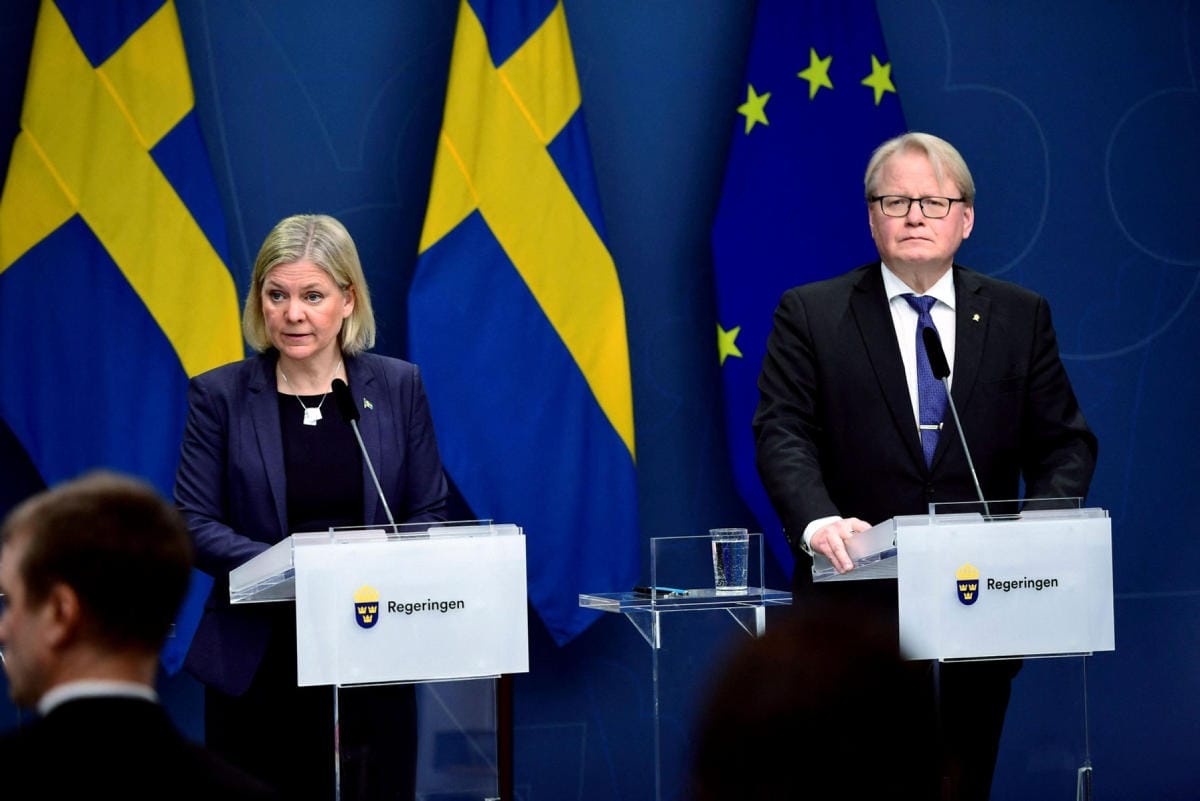 Ruotsin pääministeri Magdalena Andersson ja Ruotsin puolustusministeri Peter Hultqvist vierailevat Suomessa tänään. LEHTIKUVA / AFP